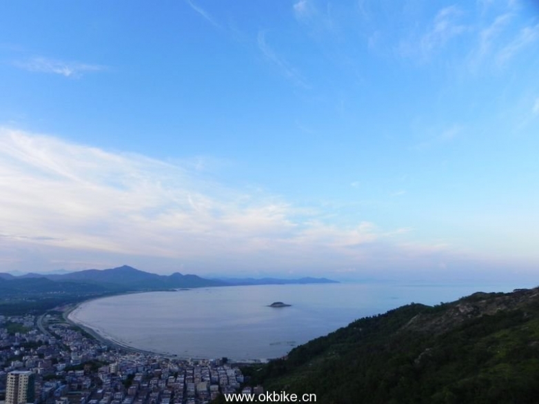 双月景色