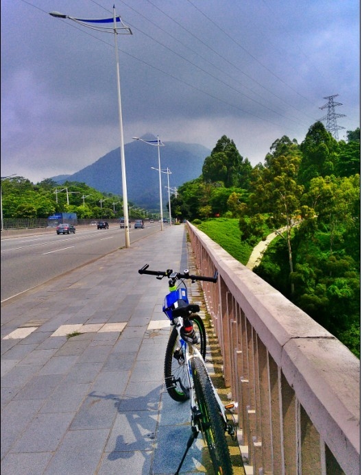 莞长路上.jpg