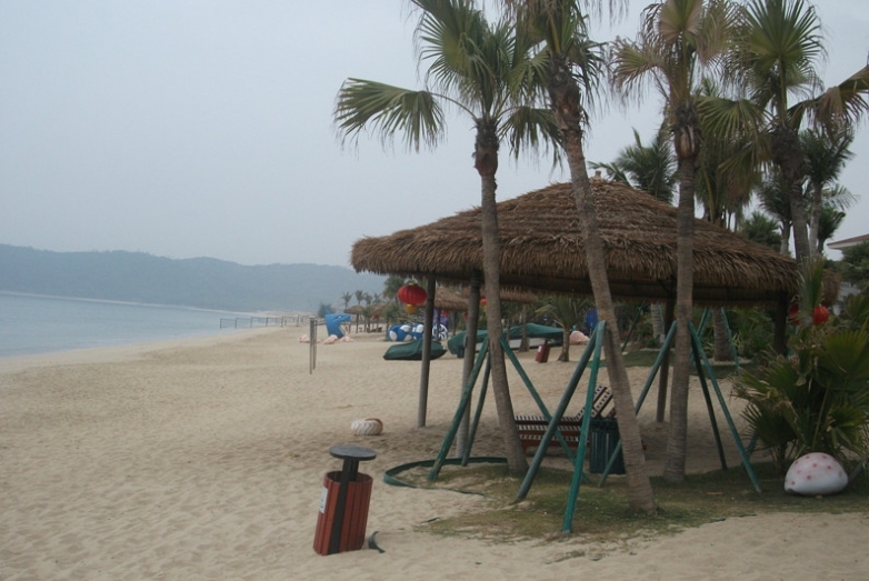 霞涌休闲遇烟雨，十里银滩何围闭 029_副本.jpg.thumb[1].jpg