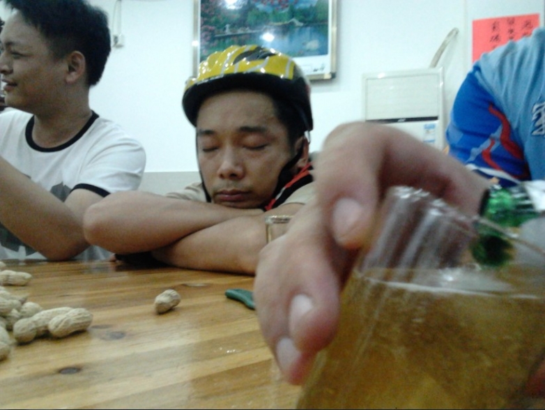 好像很享受的样子。。。。。。