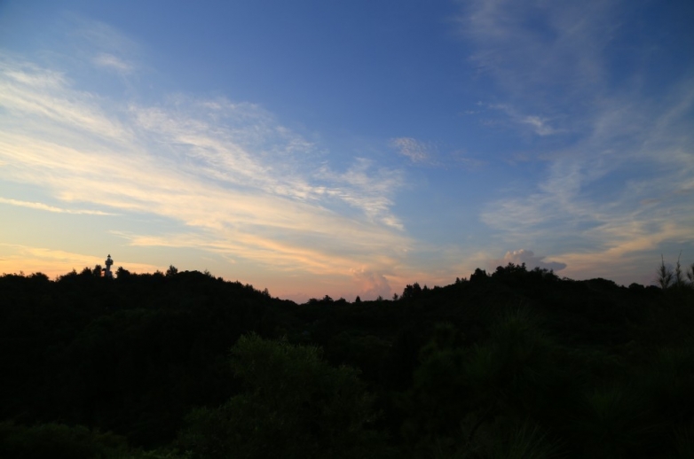 朝霞