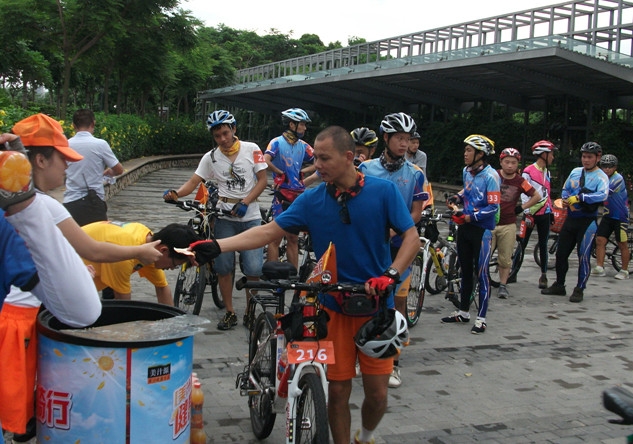 8月25日深圳湾活动 024_副本.jpg