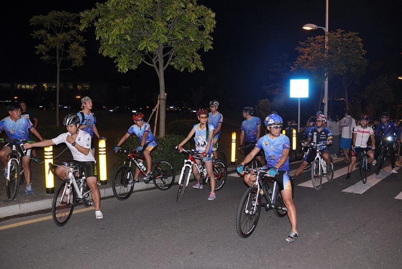 DSC_8065_conew1.jpg