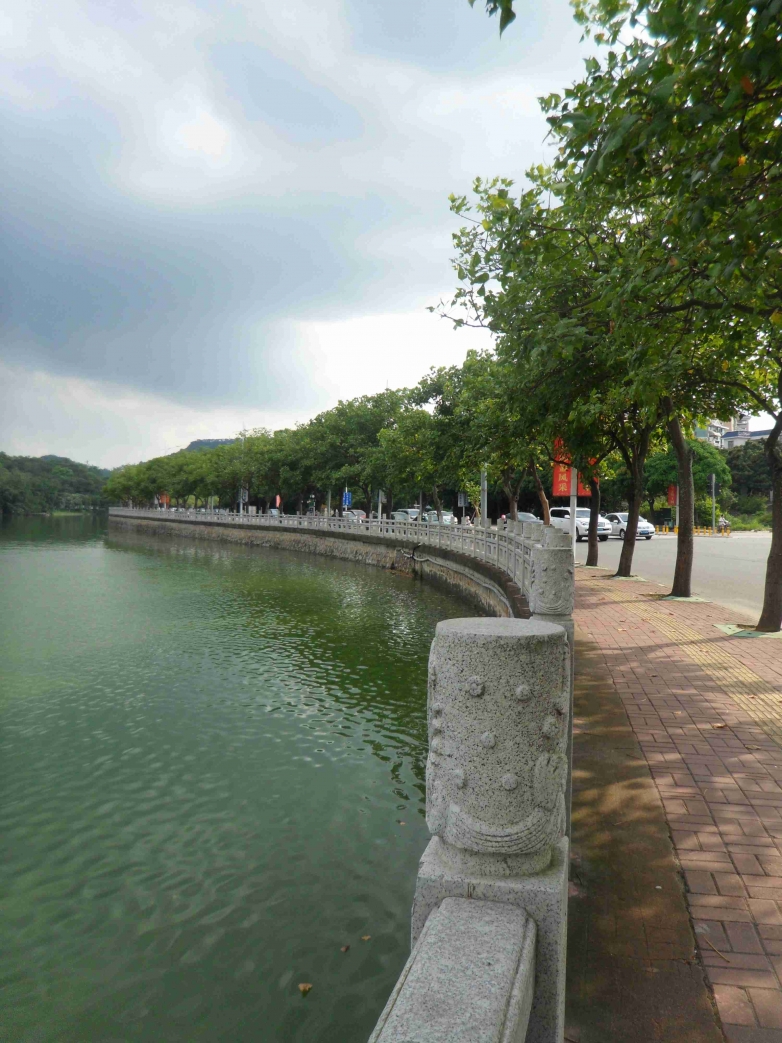 5体验了一把西湖烟雨.jpg