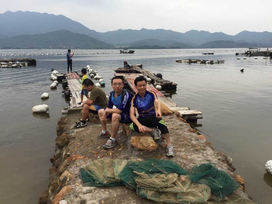 两个好基友，赞一个，祝福他们