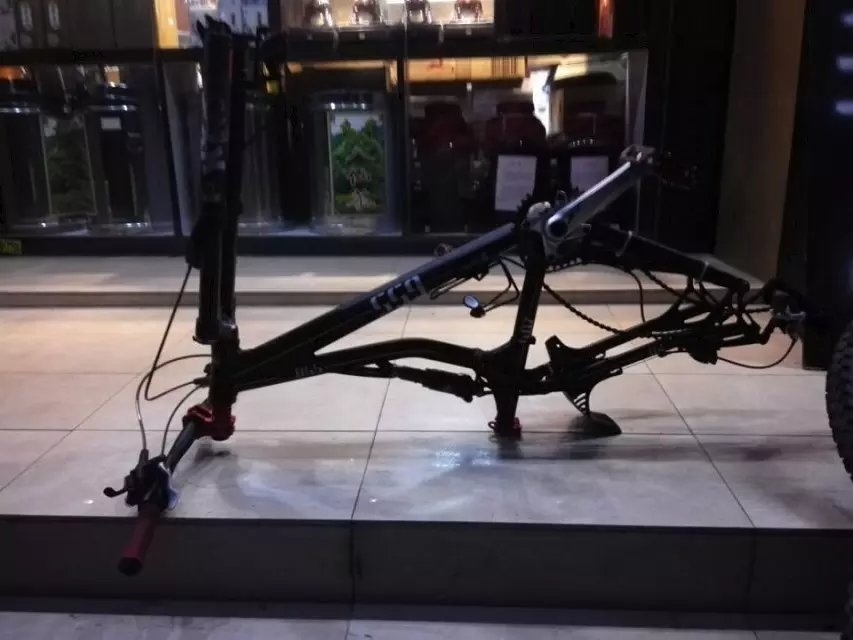 短架车尸体