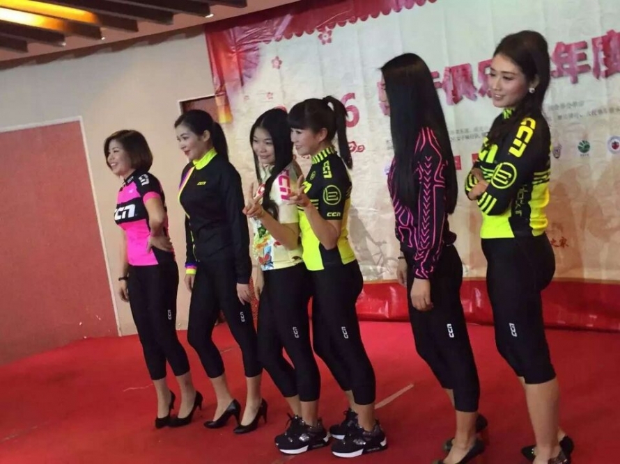 6739DE11A6DFABFCFF0856A1DA2EB220.jpg