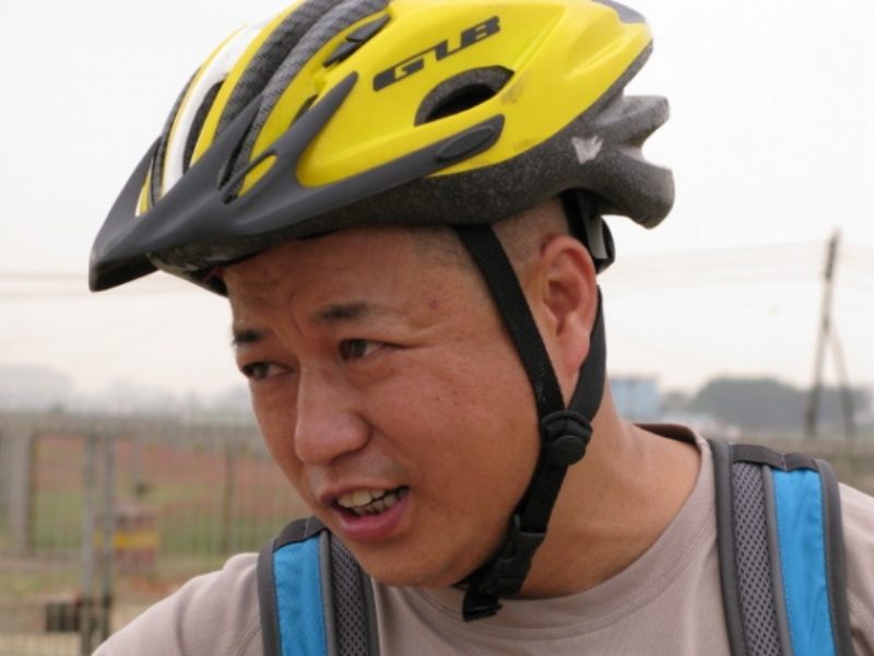 有干部模样吧